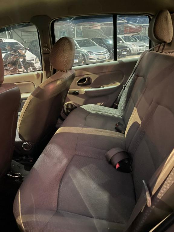 RENAULT Clio Hatch - Foto