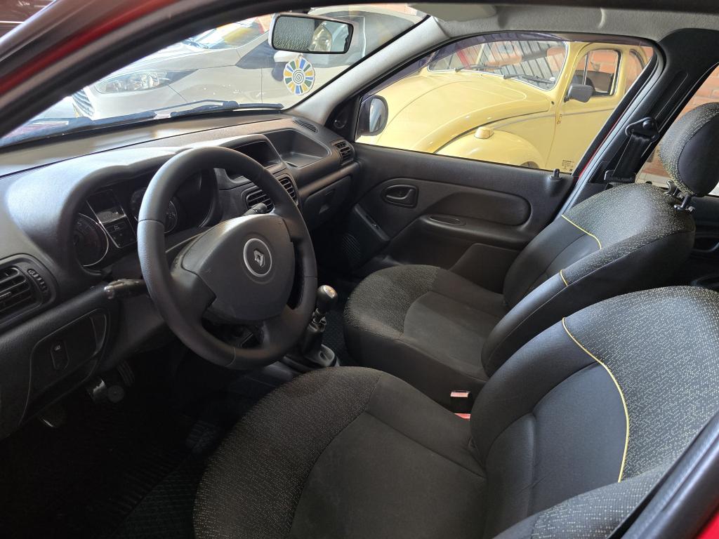 RENAULT Clio Hatch - Foto
