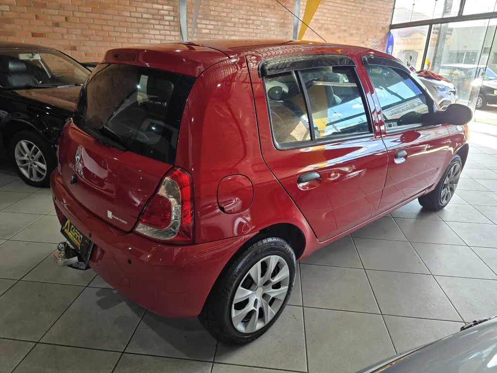 RENAULT Clio Hatch - Foto