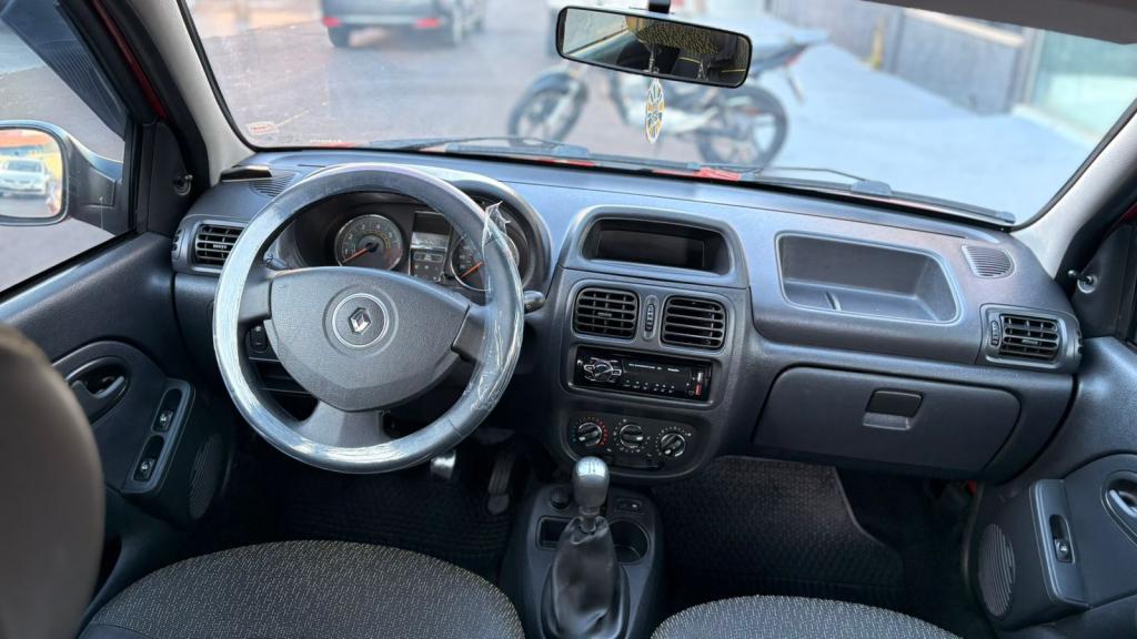 RENAULT Clio Hatch - Foto