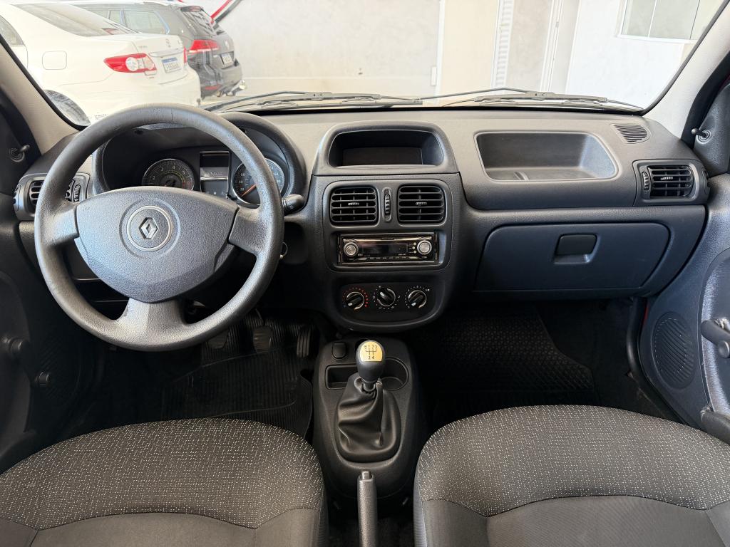 RENAULT Clio Hatch - Foto