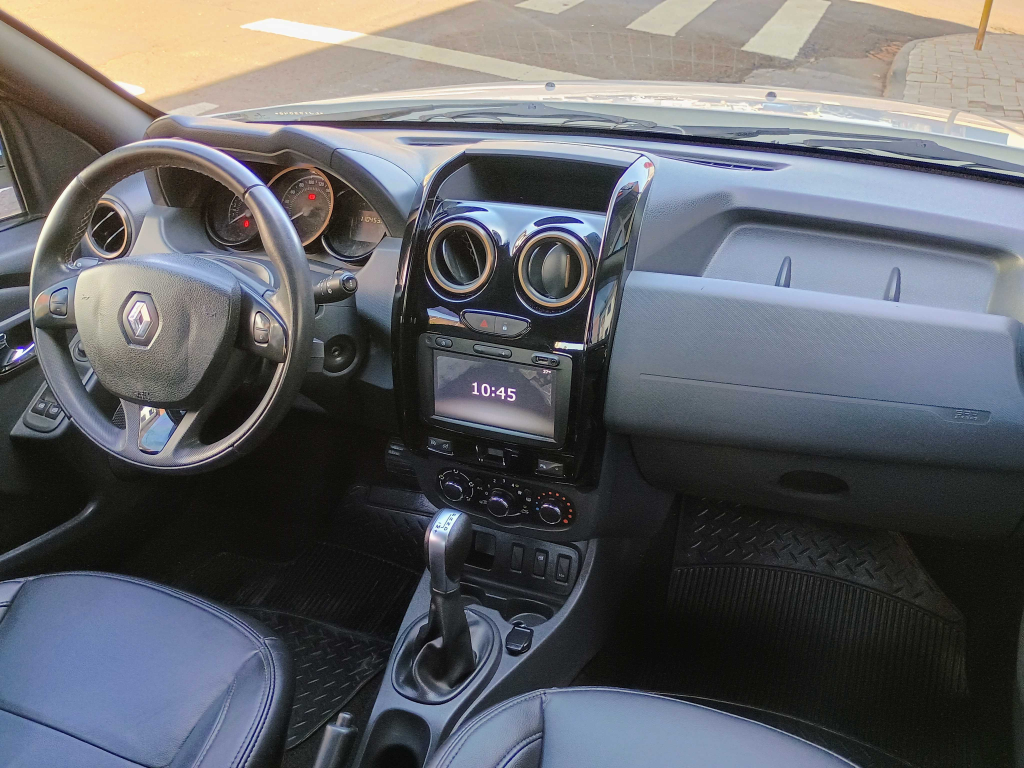 RENAULT Duster - Foto