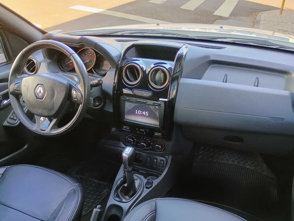 RENAULT Duster - Foto