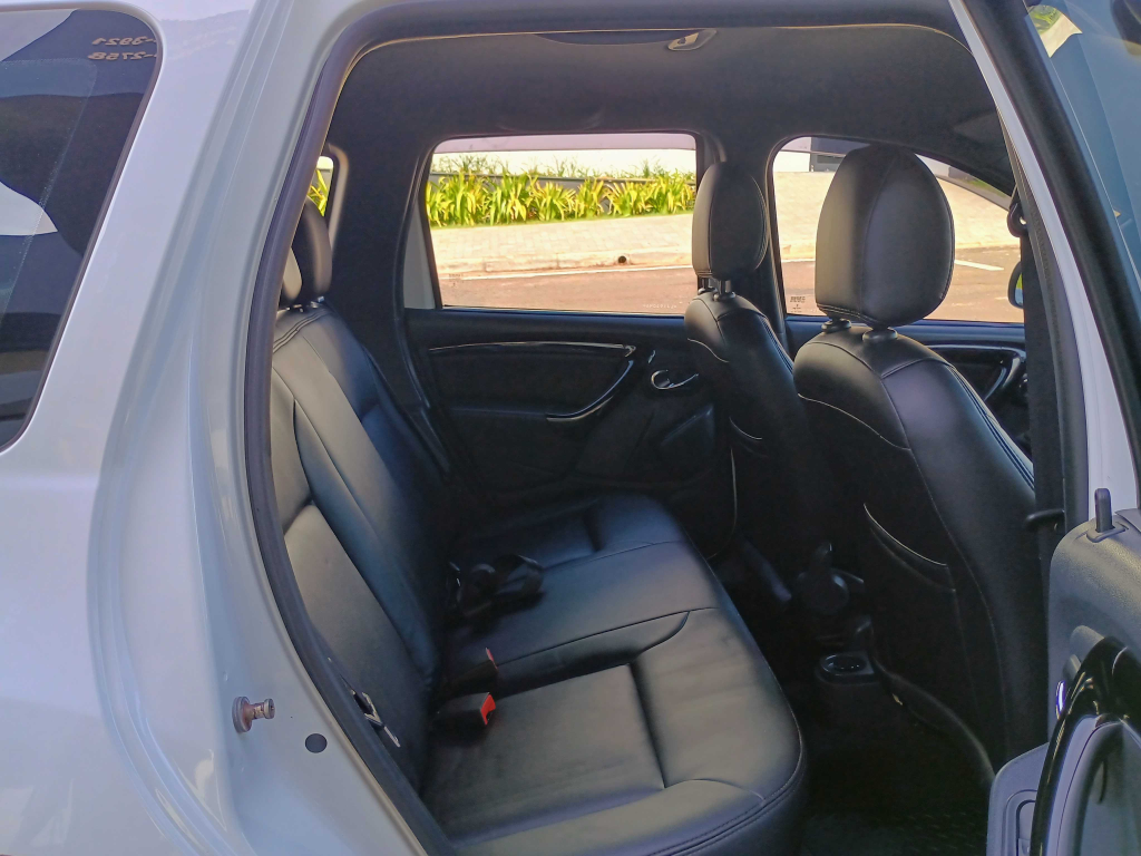 RENAULT Duster - Foto