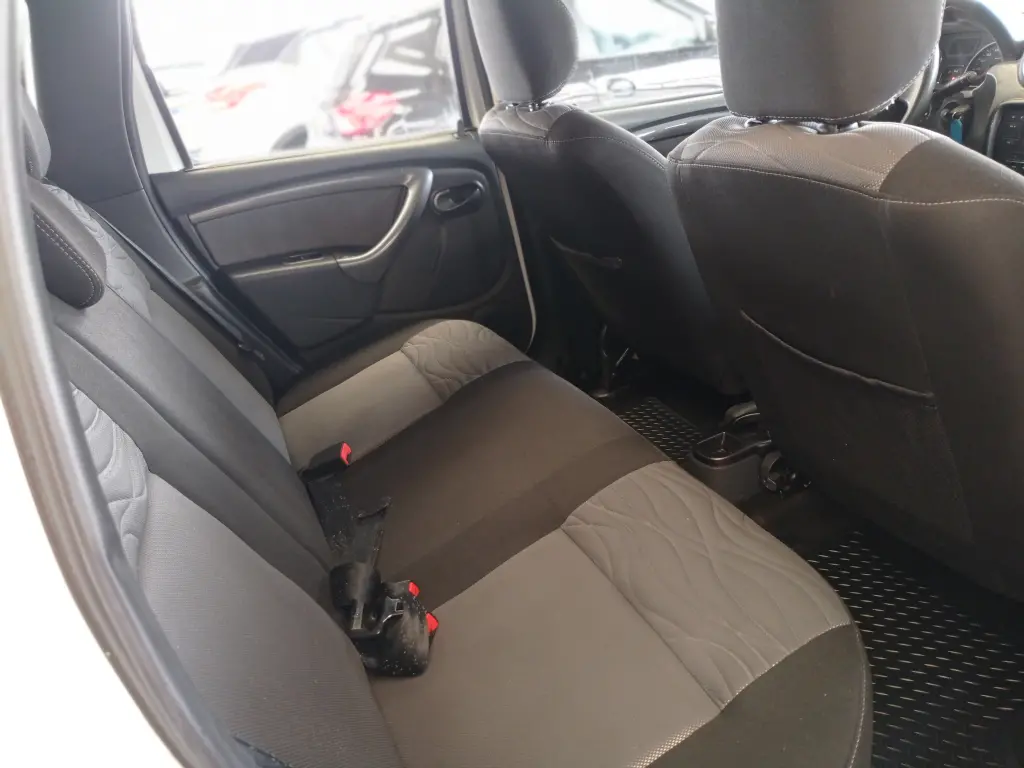 RENAULT Duster - Foto