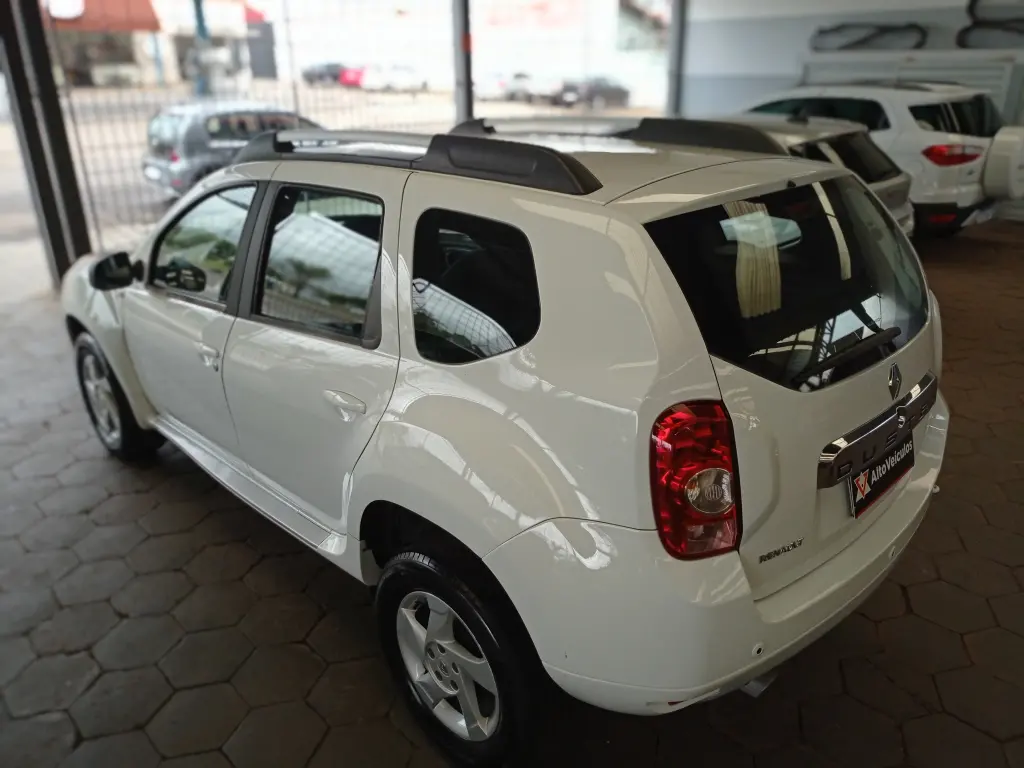 RENAULT Duster - Foto