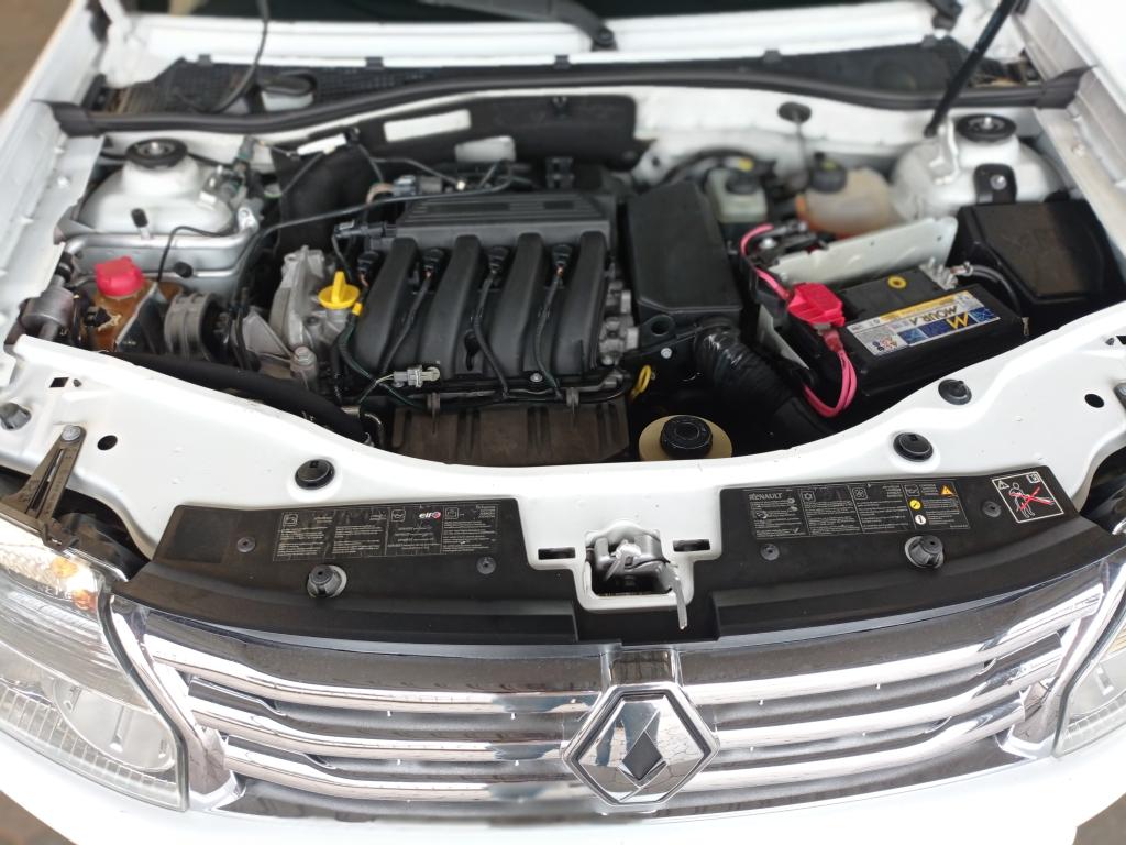 RENAULT Duster - Foto