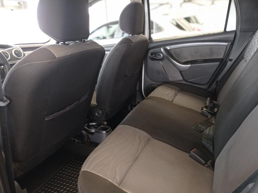 RENAULT Duster - Foto