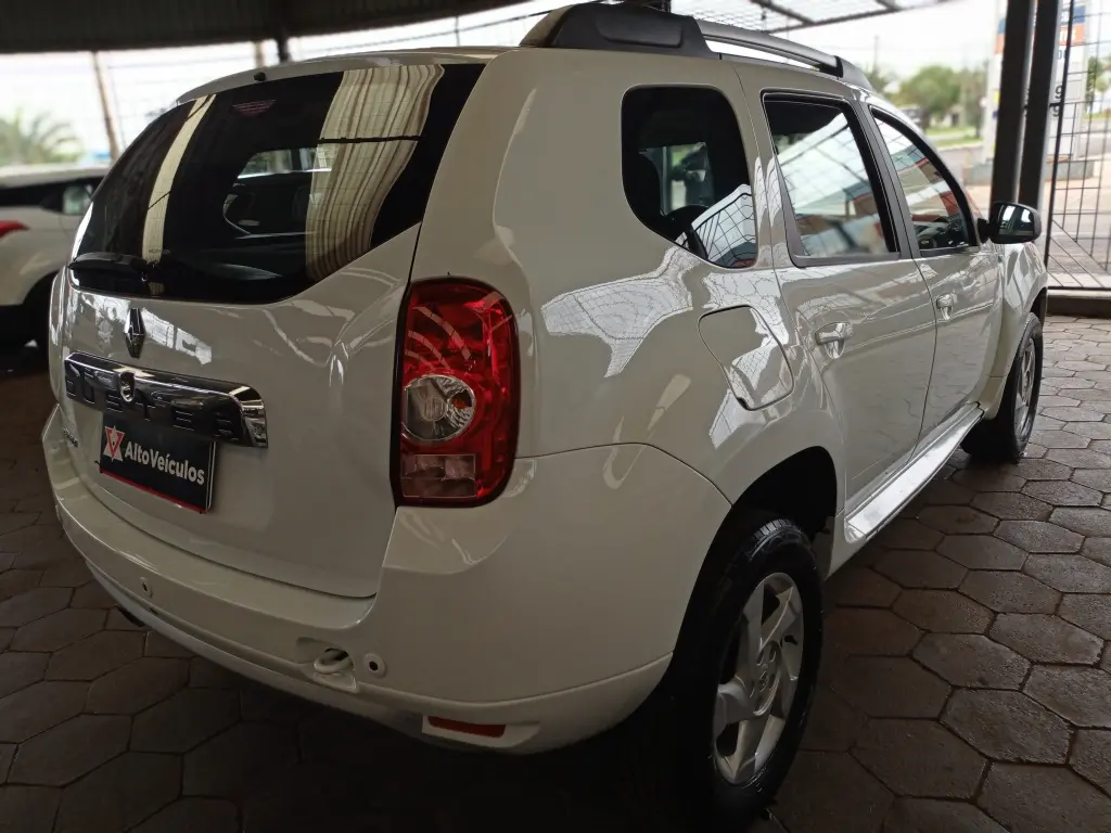 RENAULT Duster - Foto