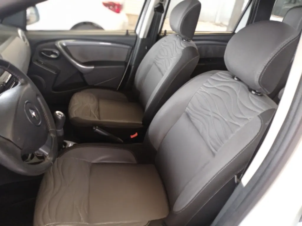 RENAULT Duster - Foto