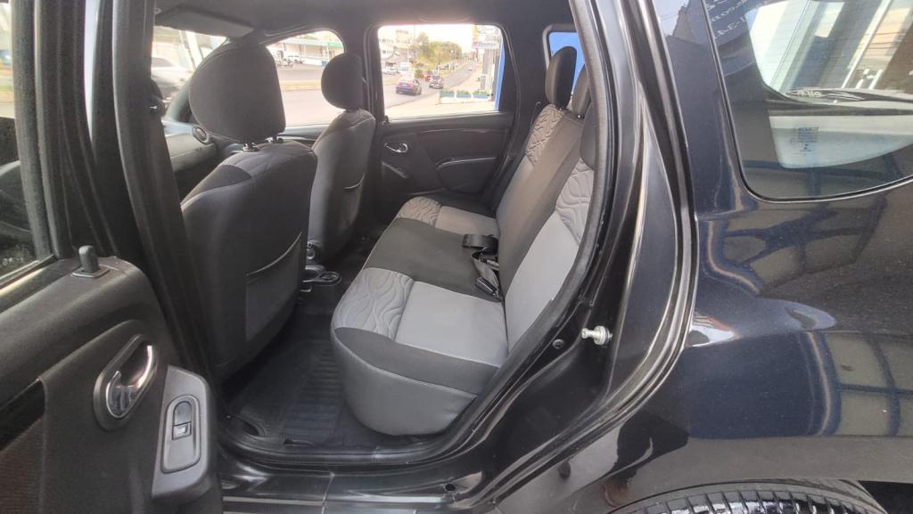 RENAULT Duster - Foto