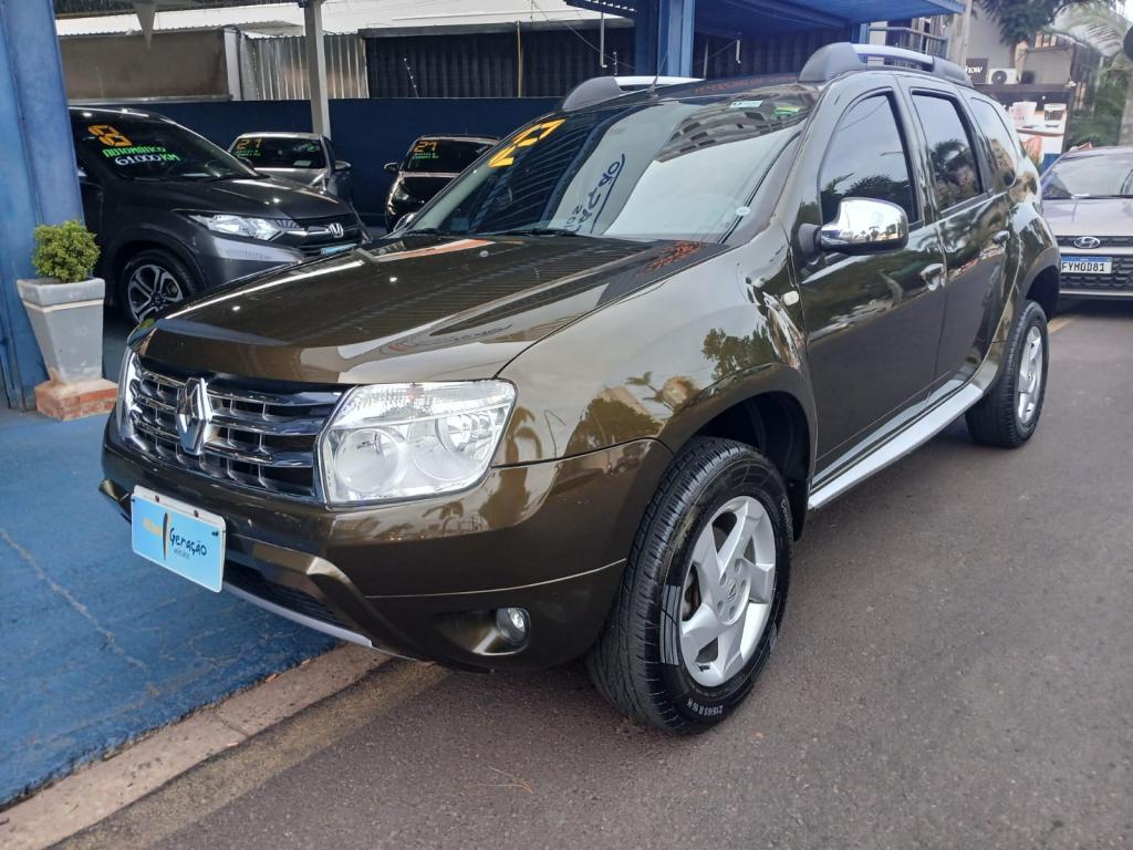 RENAULT Duster