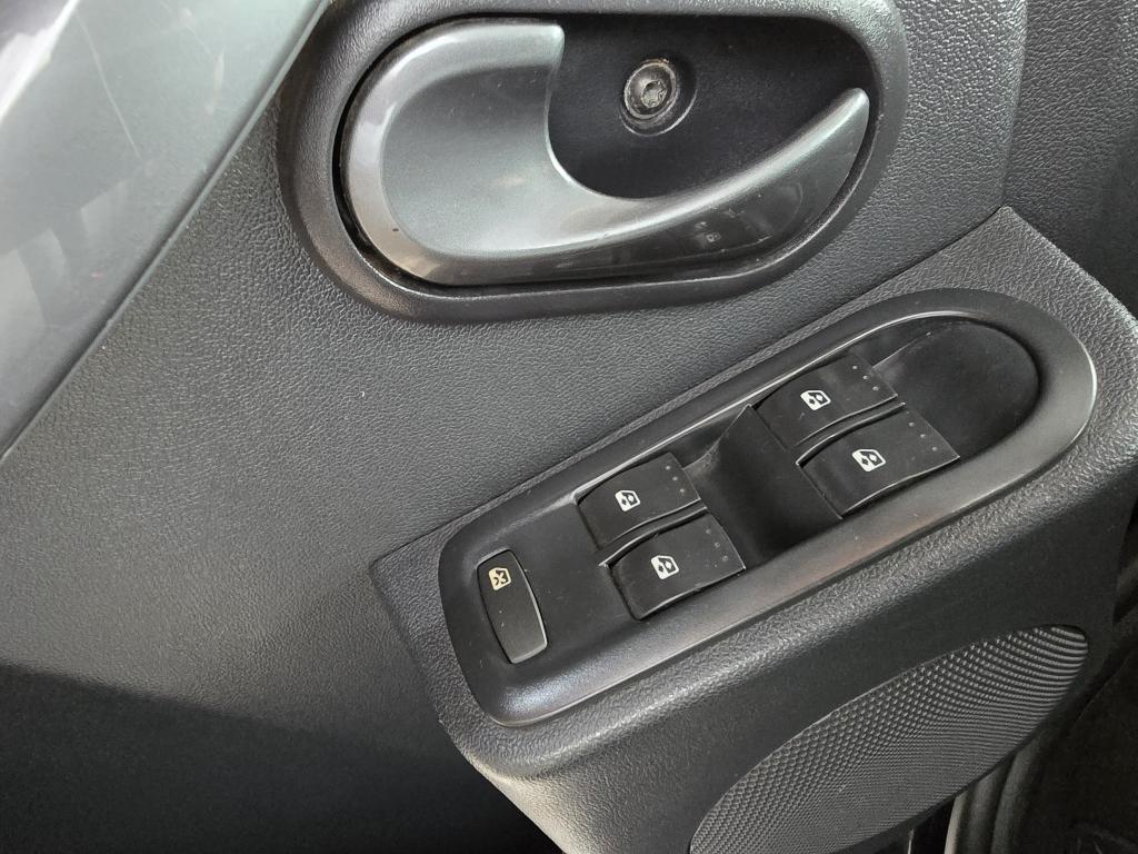 RENAULT Duster - Foto