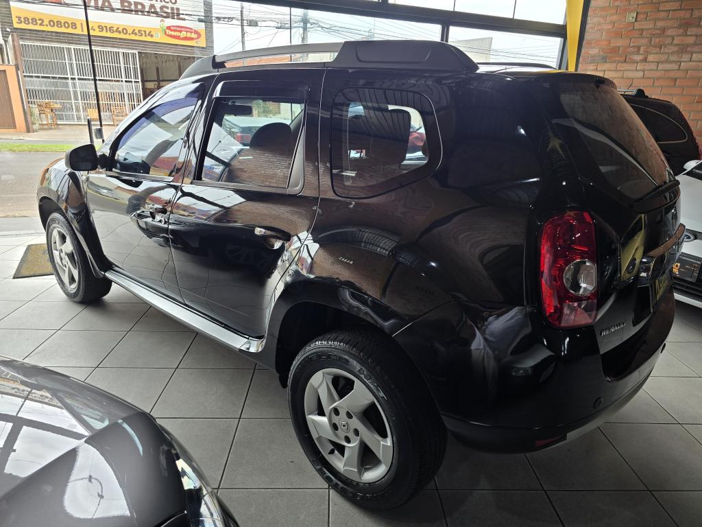 RENAULT Duster - Foto