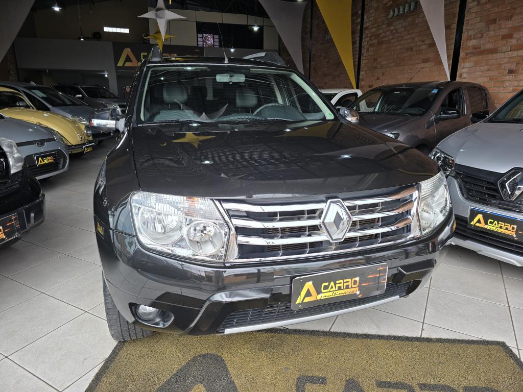 RENAULT Duster - Foto