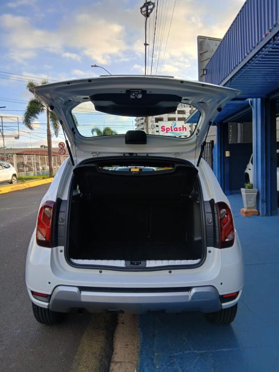 RENAULT Duster - Foto