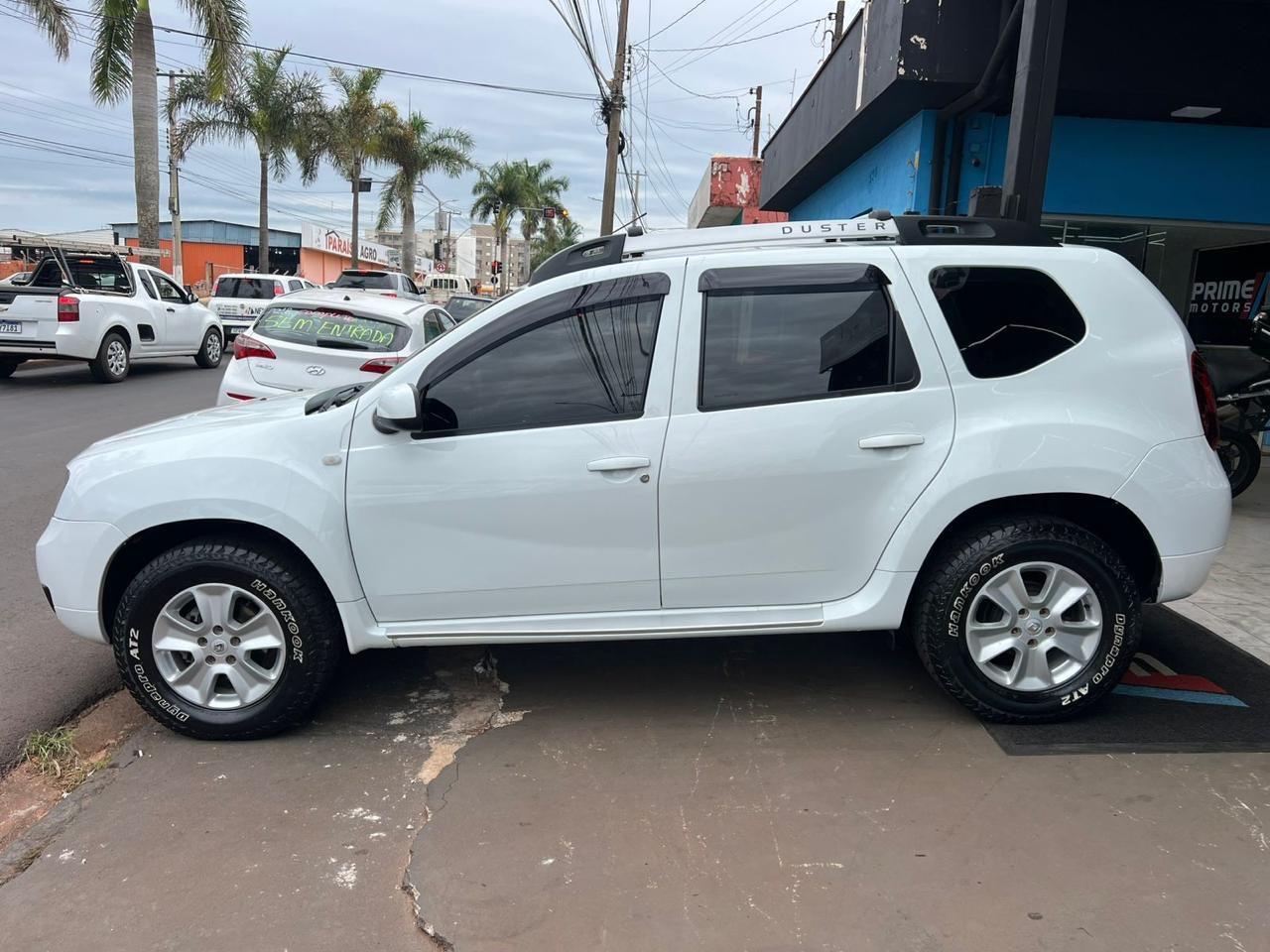 RENAULT Duster - Foto
