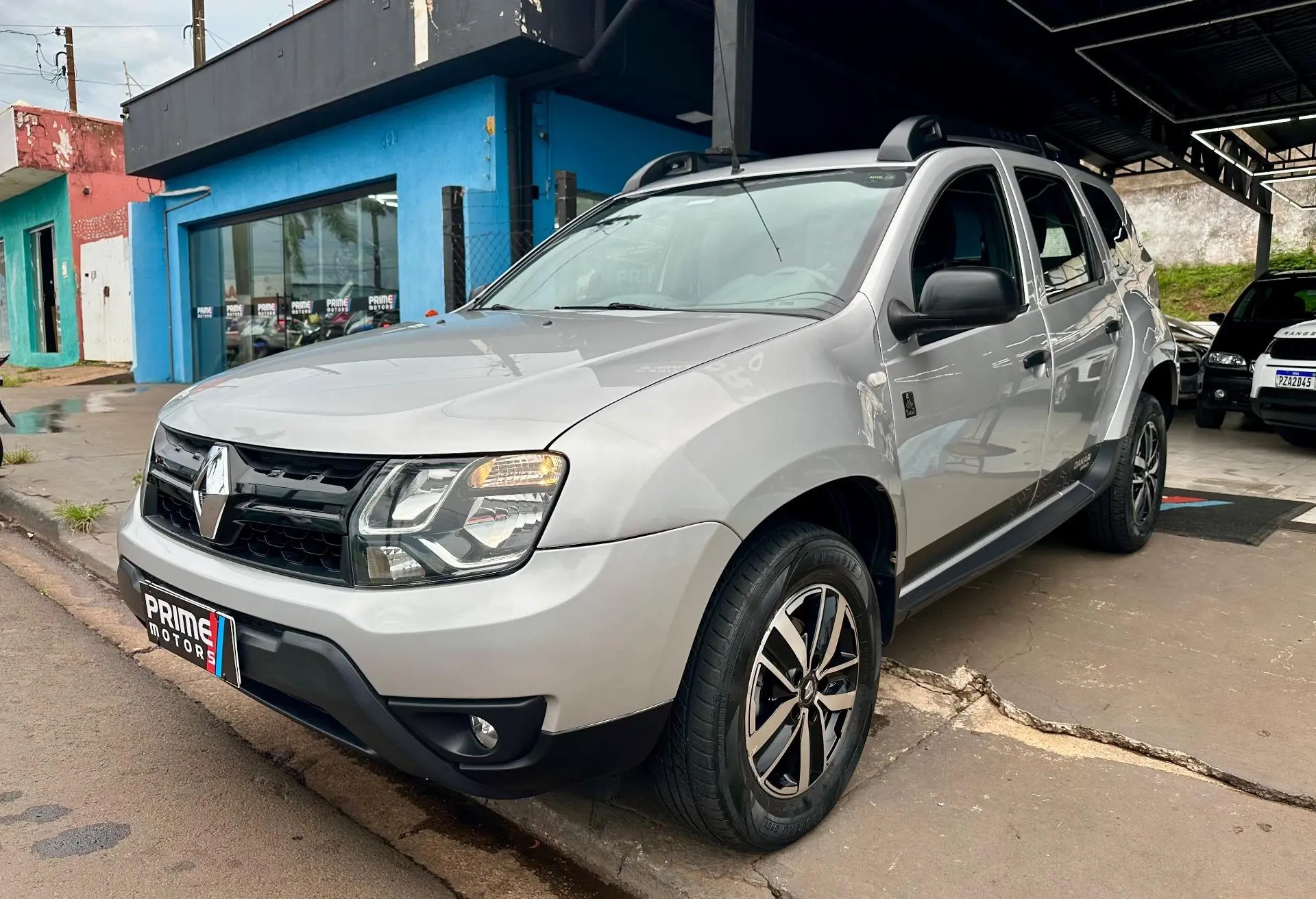RENAULT Duster - Foto
