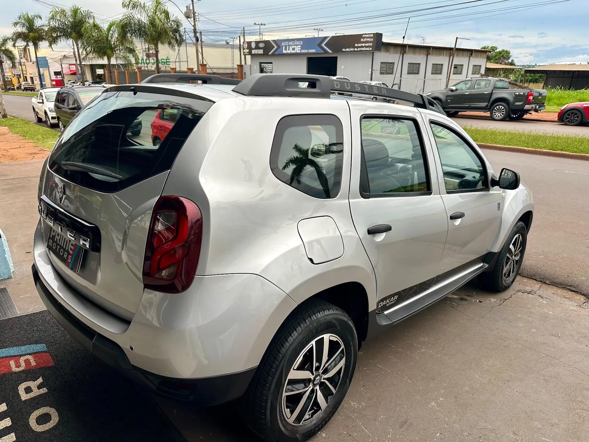 RENAULT Duster - Foto