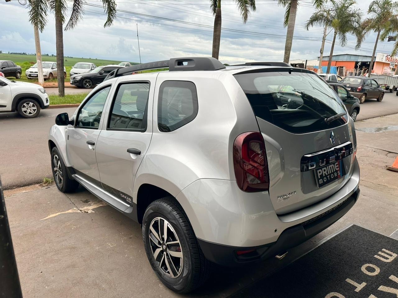 RENAULT Duster - Foto
