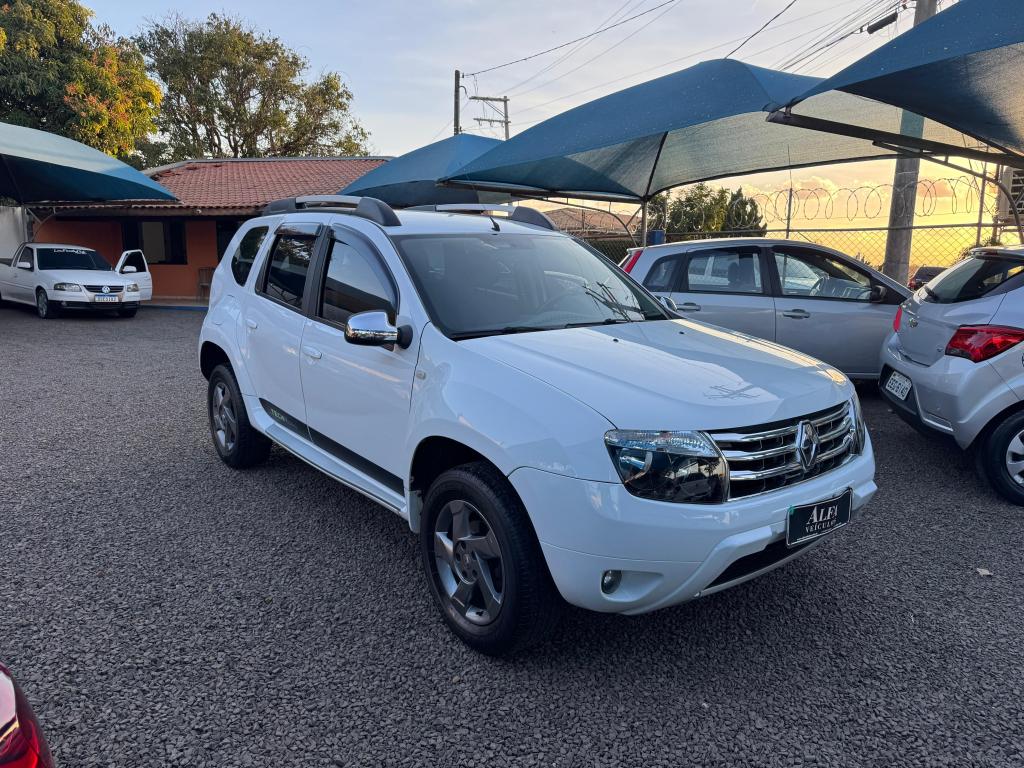 RENAULT Duster