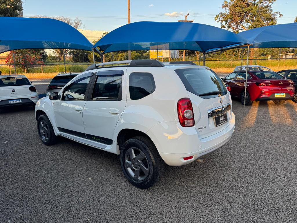 RENAULT Duster - Foto