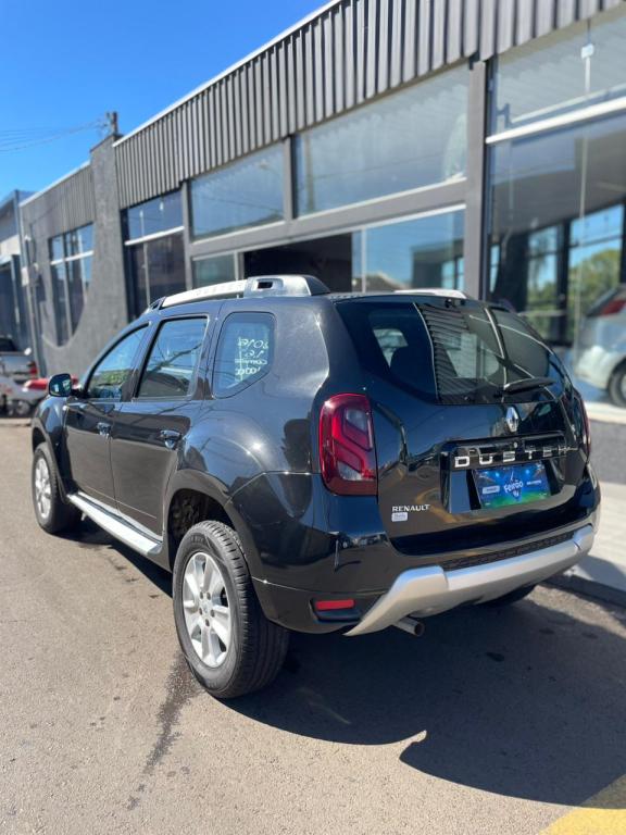 RENAULT Duster - Foto