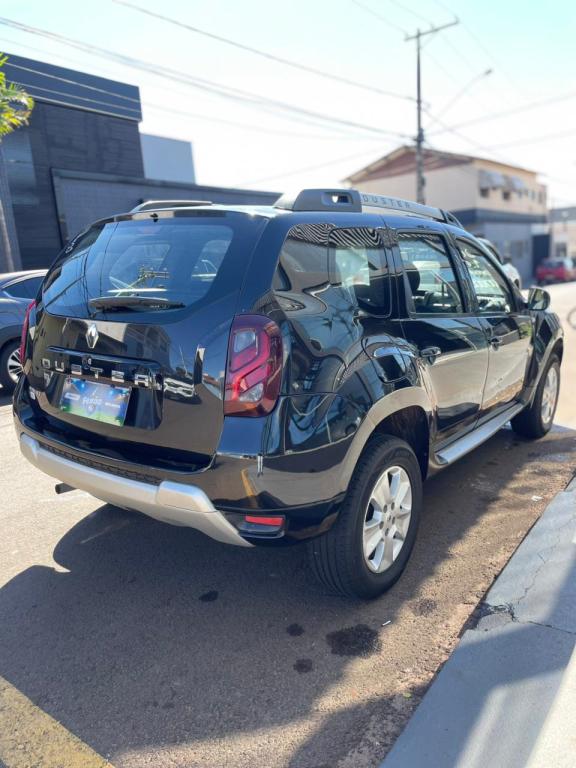 RENAULT Duster - Foto