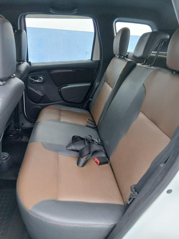 RENAULT Duster - Foto