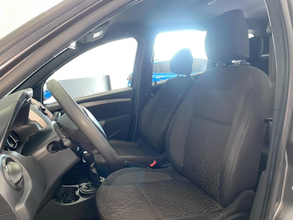 RENAULT Duster - Foto