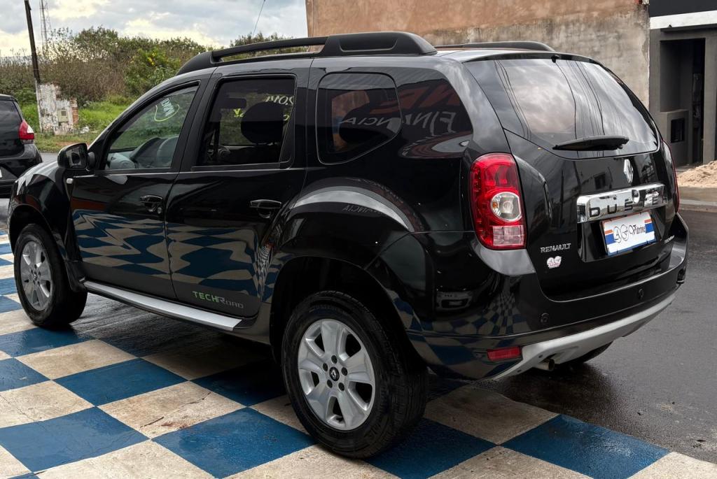 RENAULT Duster - Foto