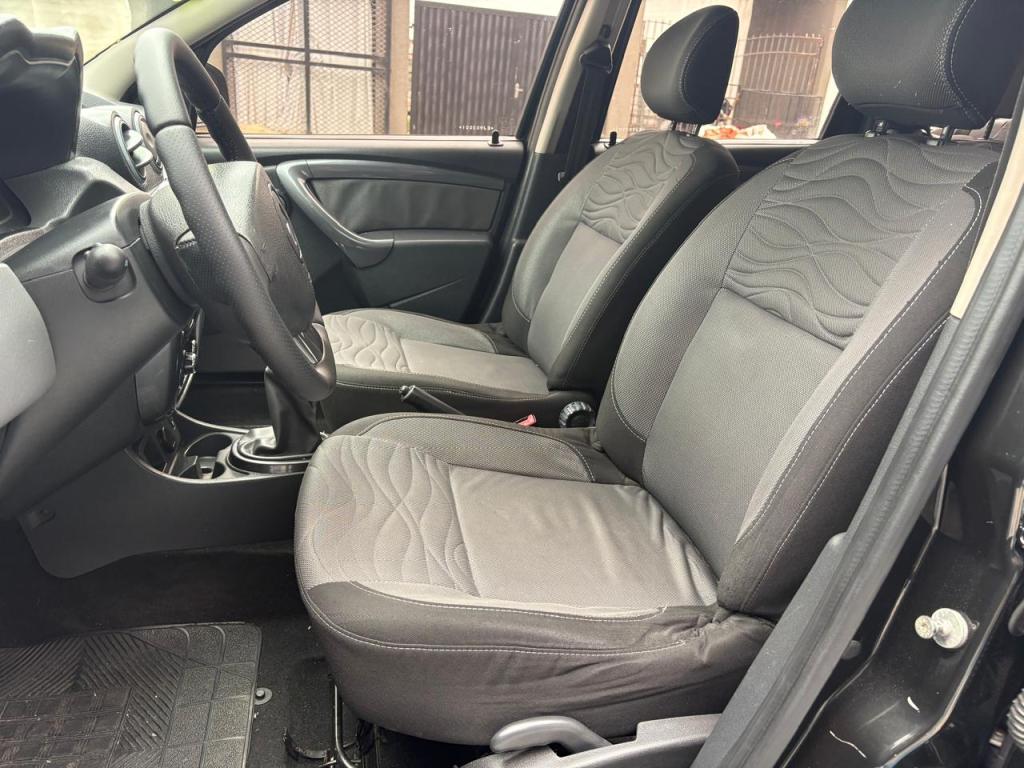 RENAULT Duster - Foto
