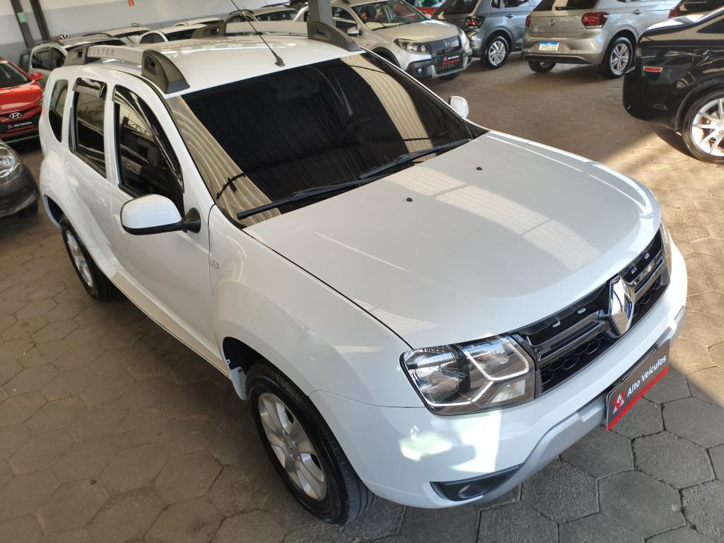RENAULT Duster - Foto