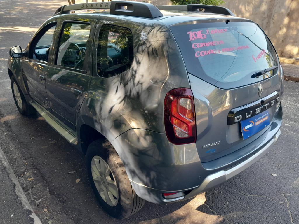 RENAULT Duster - Foto