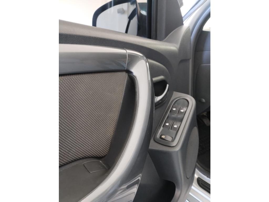 RENAULT Duster - Foto