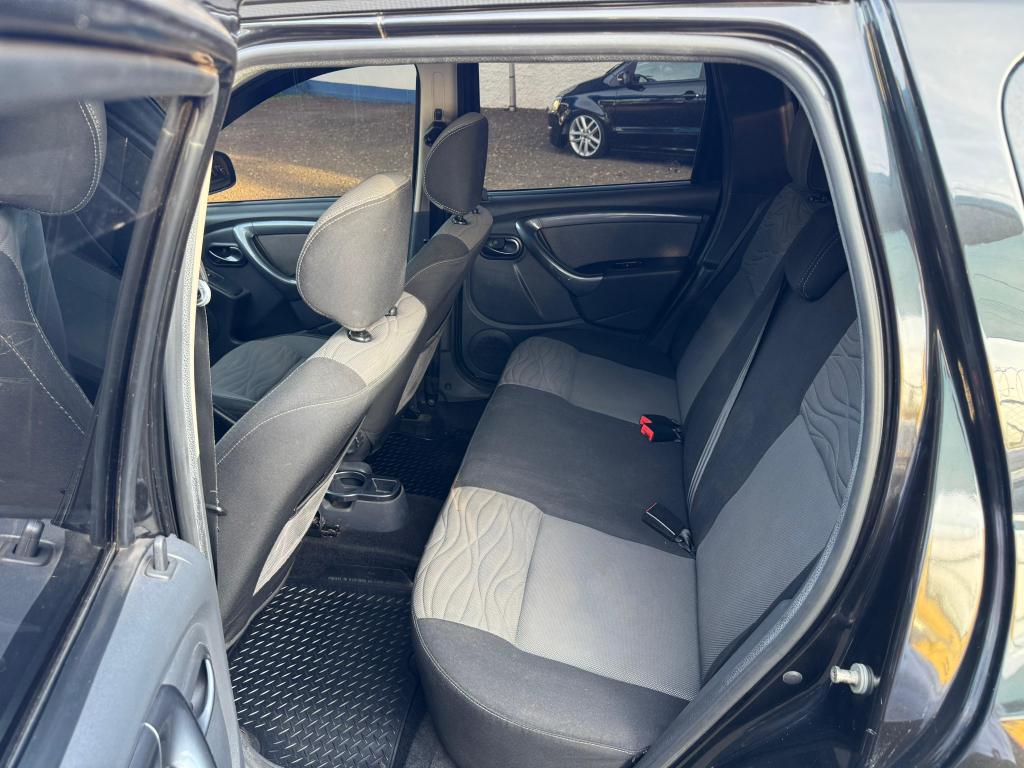 RENAULT Duster - Foto