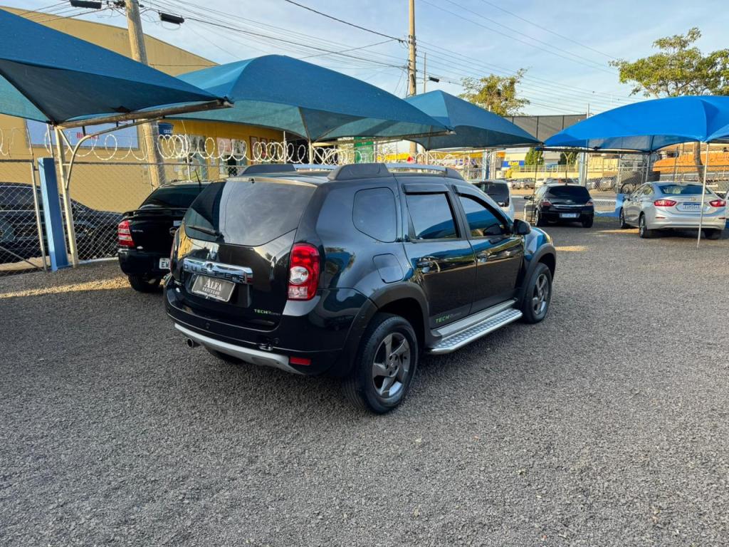 RENAULT Duster - Foto