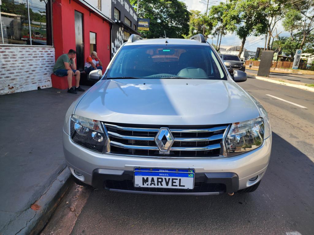 RENAULT Duster - Foto