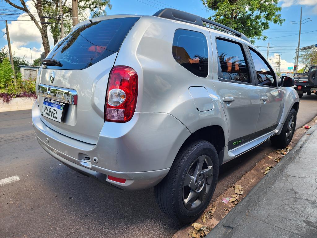 RENAULT Duster - Foto