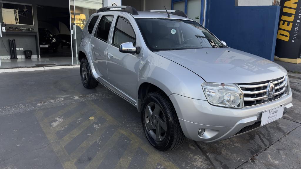RENAULT Duster - Foto