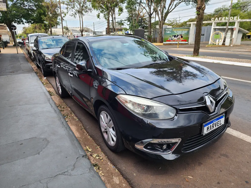 RENAULT Fluence - Foto