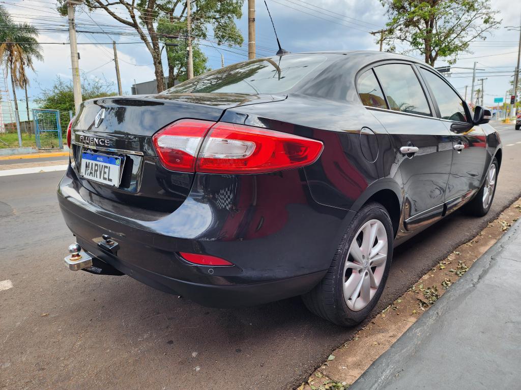 RENAULT Fluence - Foto