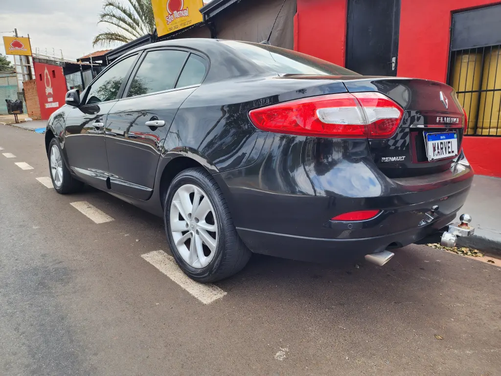 RENAULT Fluence - Foto