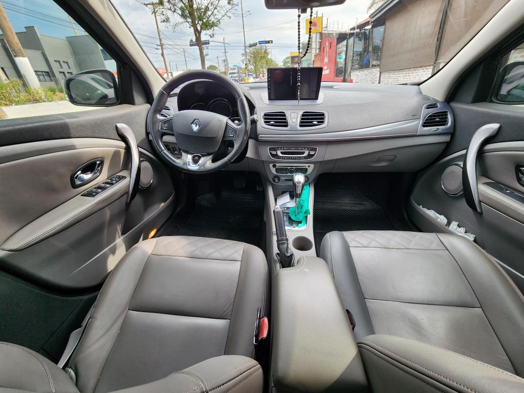 RENAULT Fluence - Foto