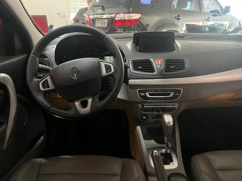 RENAULT Fluence - Foto