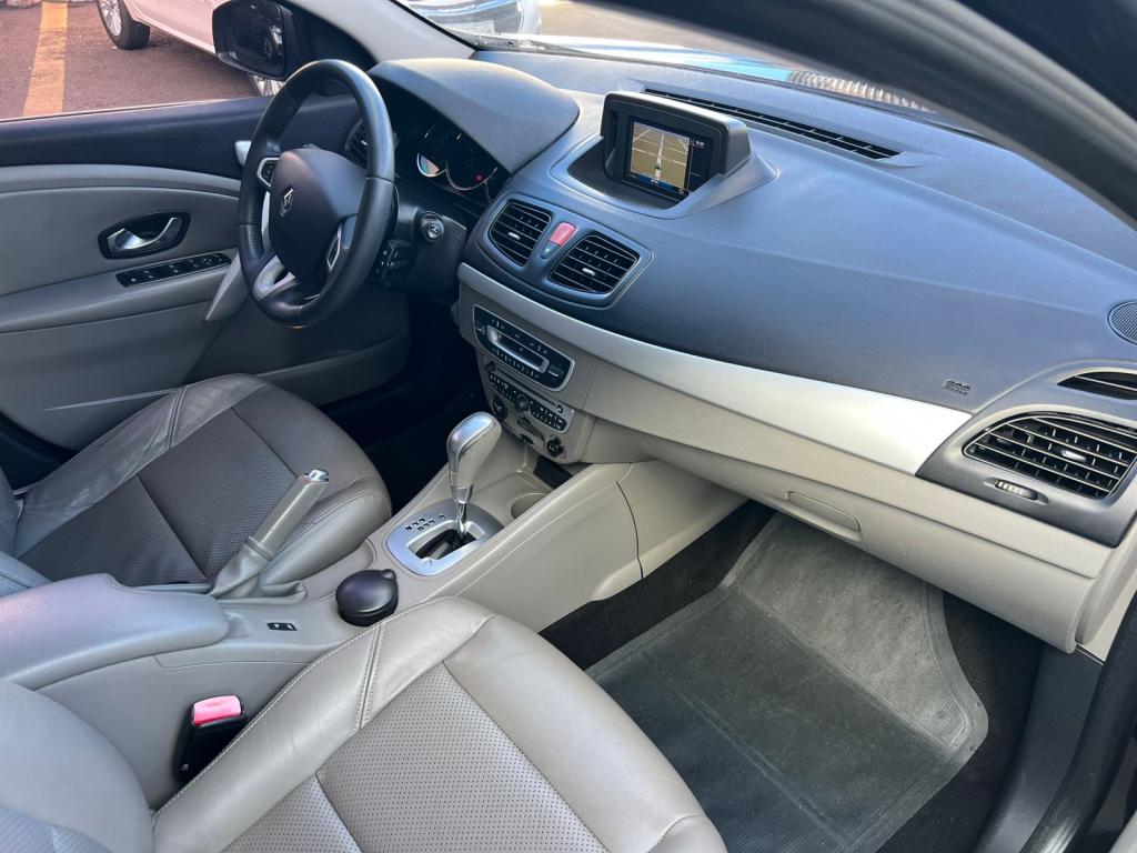 RENAULT Fluence - Foto