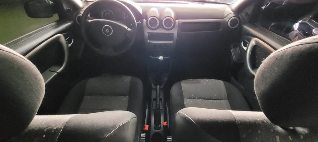 RENAULT Logan - Foto