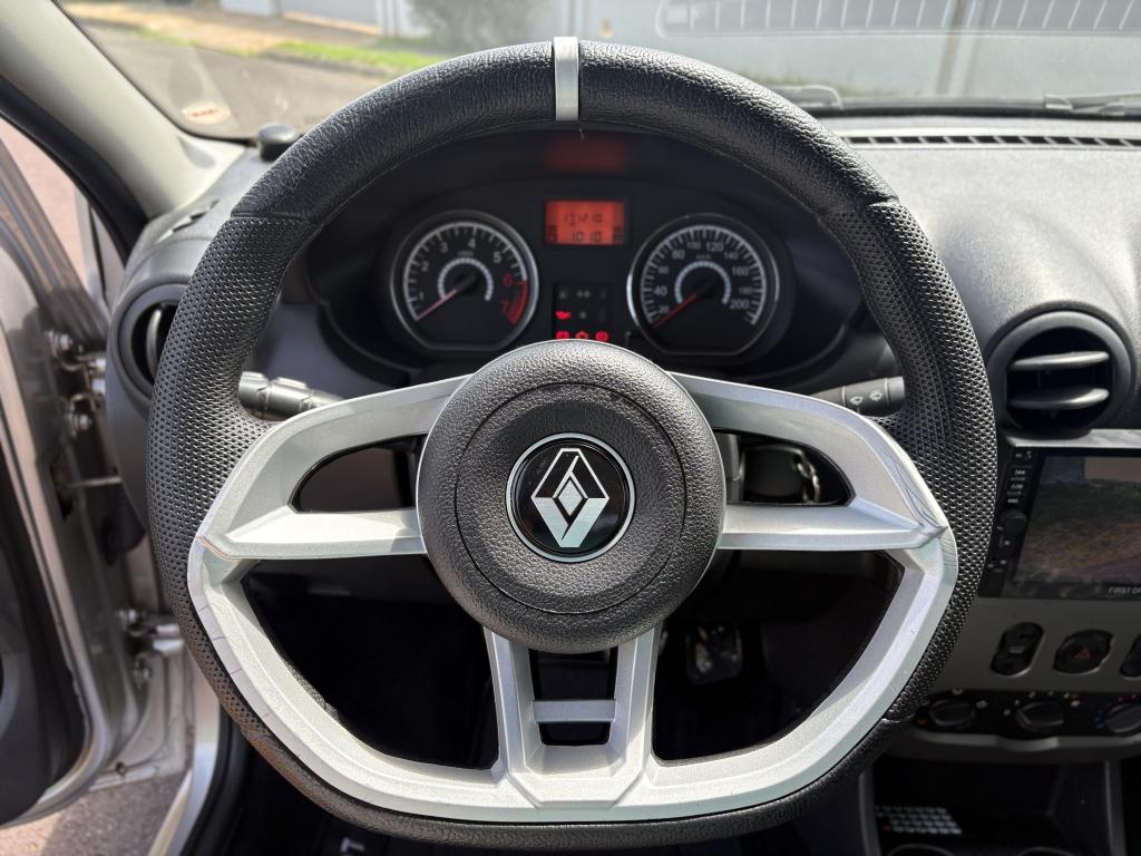 RENAULT Logan - Foto