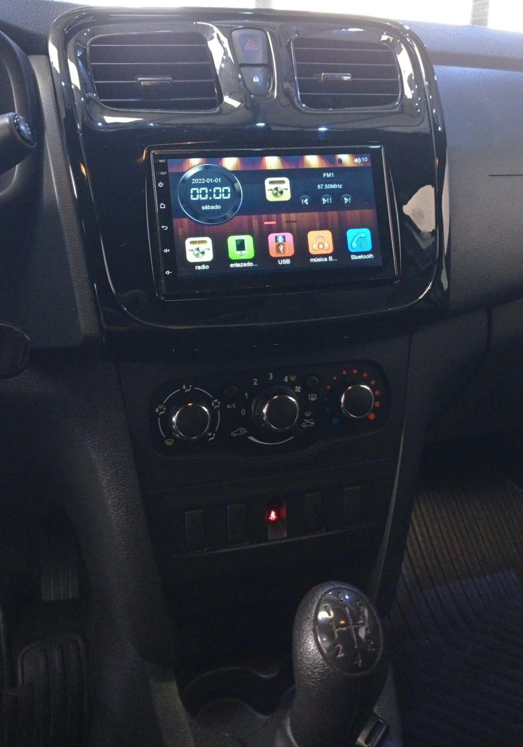 RENAULT Logan - Foto