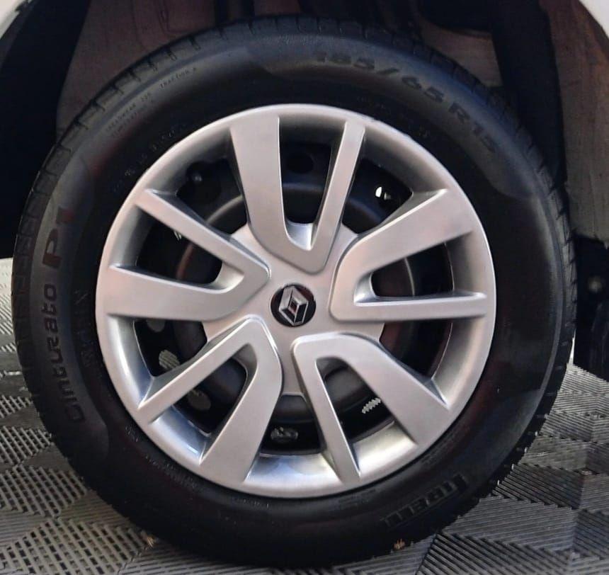 RENAULT Logan - Foto